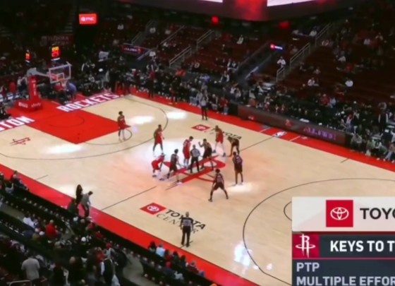 啥情况？火箭主场观众席空位不少 但杜兰特&amp;申京本场都首发出战